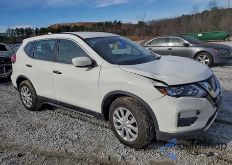 2017 Nissan Rogue S z USA, uszkodzony, nr VIN 5N1AT2MT7HC896167